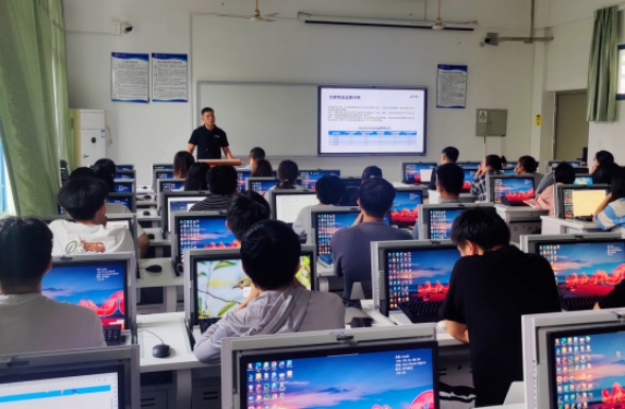 应邀开讲！上马科技CEO走进闽江学院